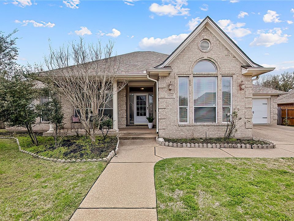 1st image of 3233 Innsbruck Cir