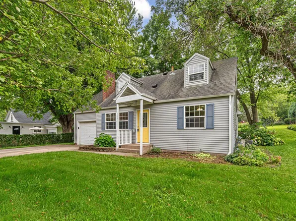 409 Greenvale Ave W, Northfield, MN 55057
