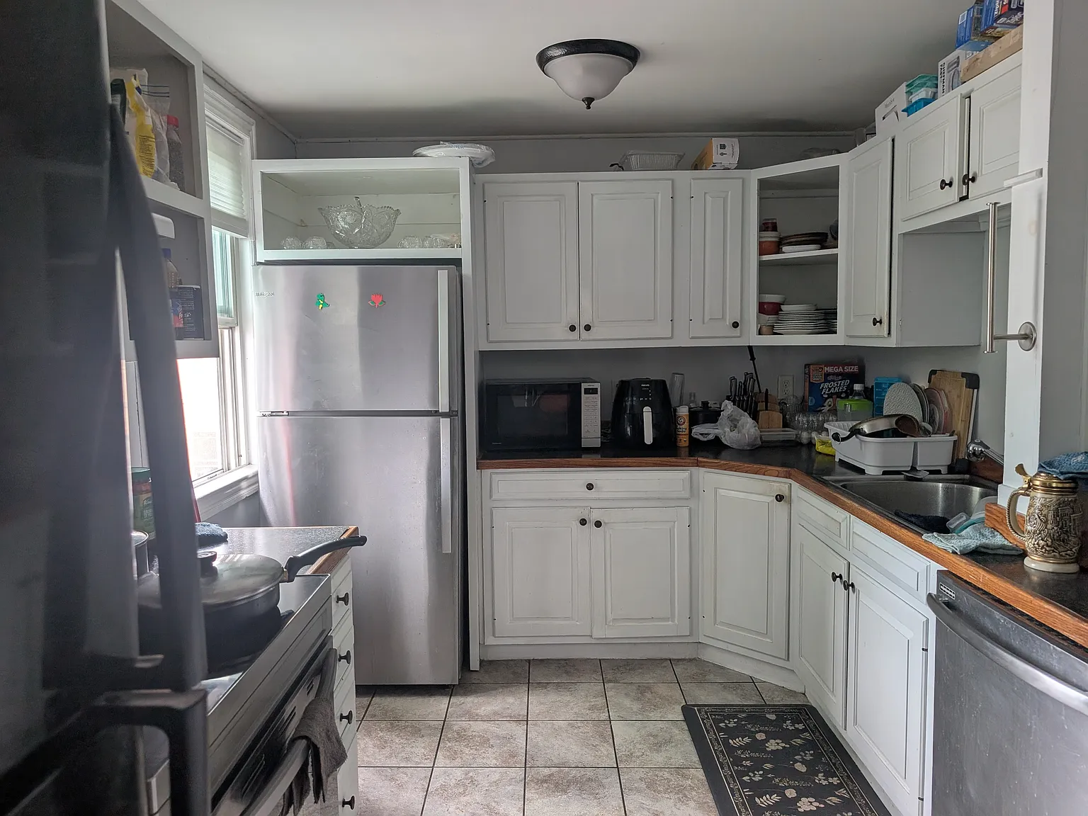 3 bed, 1300 sqft, $3,100 — Photo 4