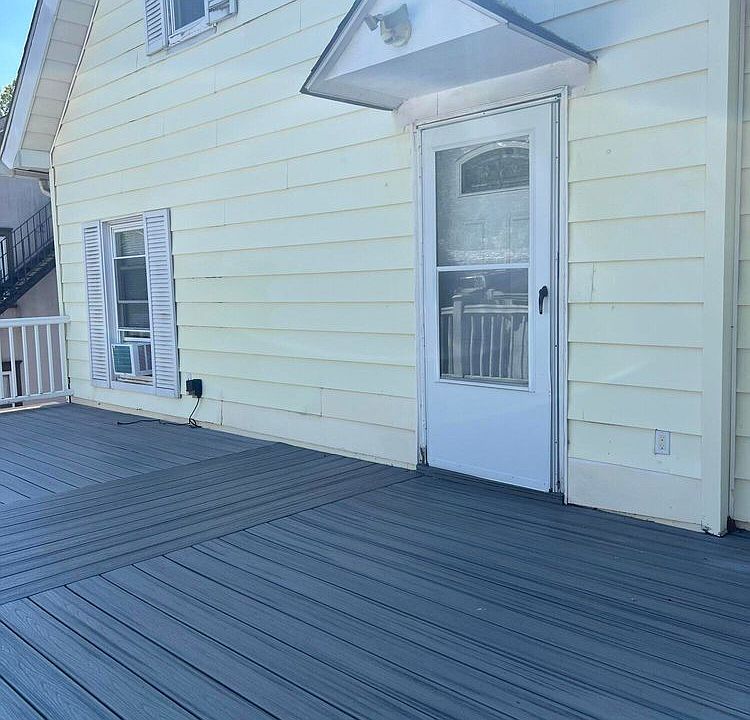 1st image of 71 Byram Rd