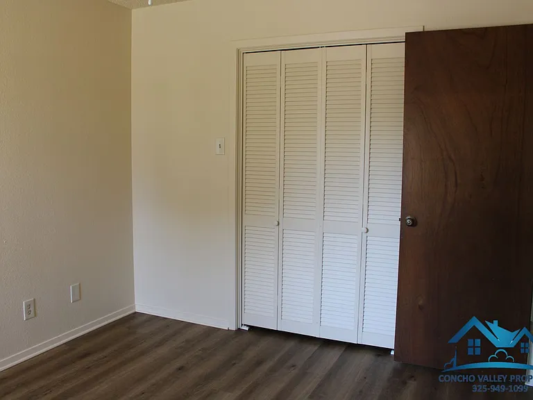 1706 Kansas Ave — Photo 12