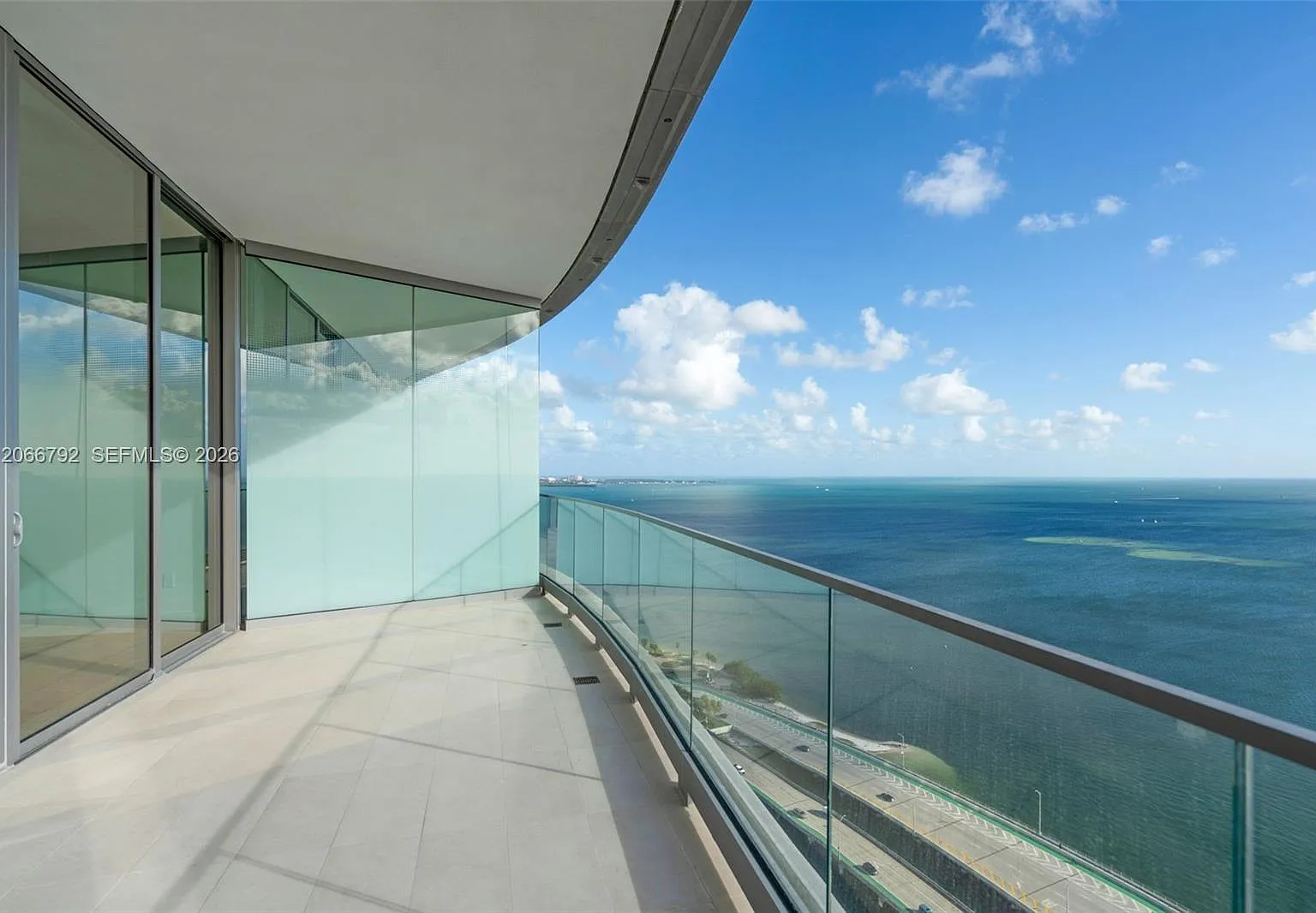 Una Residences — Photo 3