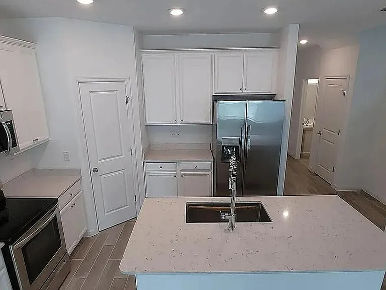 105 Boracay Cir — Photo 12