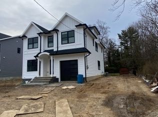 10 4th Ave, Roseland, NJ 07068