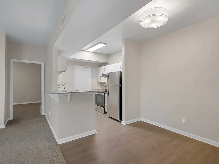 Parham Pointe — Photo 38