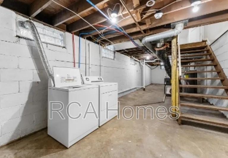 1445 W Congress Ave — Photo 3