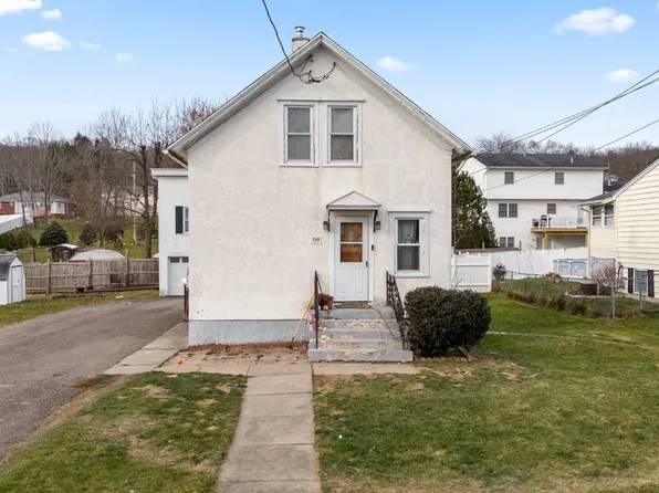 709/7075 Milan Ave, Endicott, NY 13760