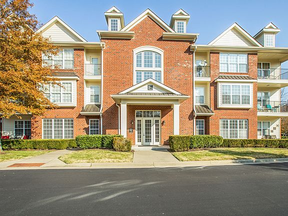3rd image of 3201 Aspen Grove Dr APT E2