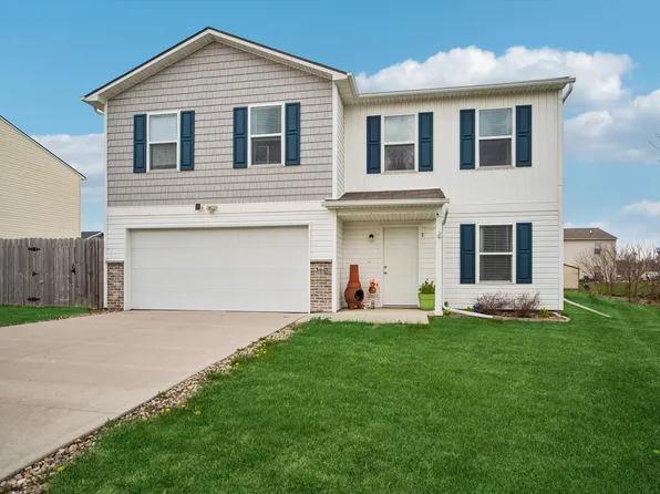 360 Hillside Dr, Pleasant Hill, IA 50327
