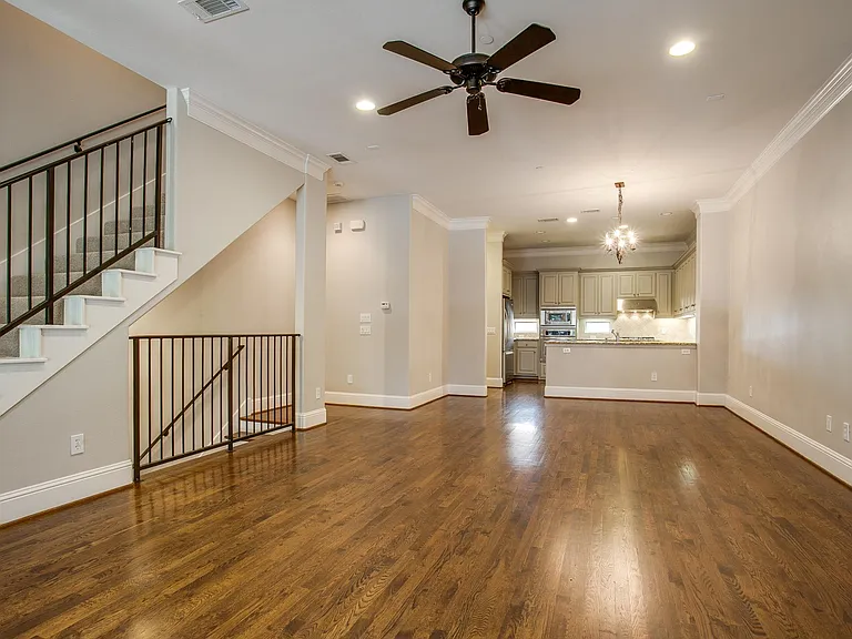 4502 Holland Ave — Photo 2