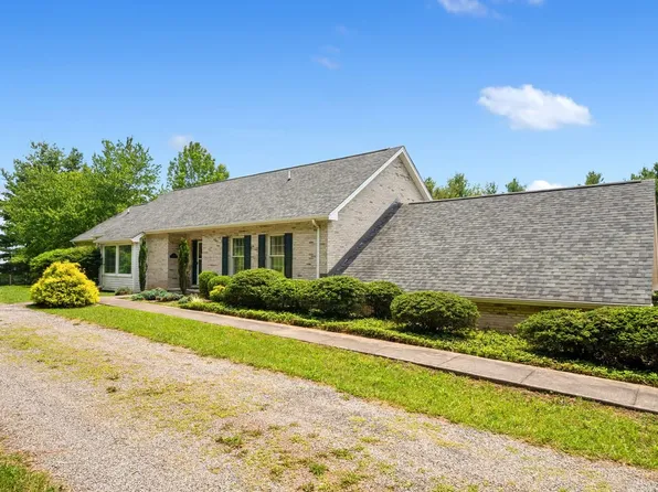494 Soapstone Hill Rd SE, Floyd, VA 24091
