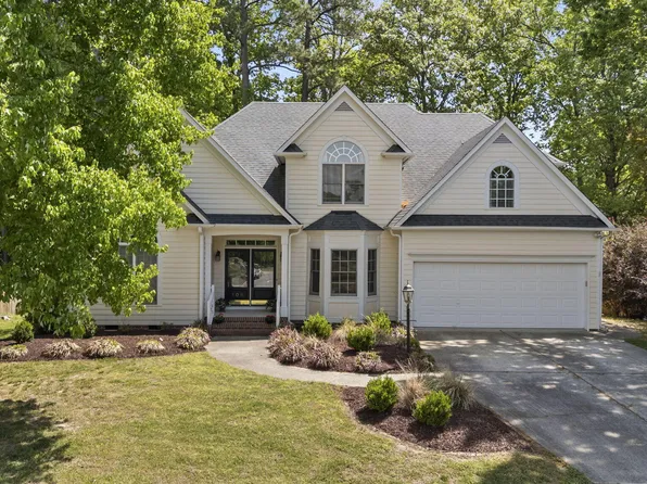 108 Oak Island Dr, Cary, NC 27513