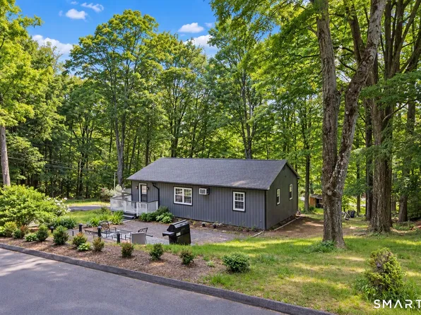10 Brook Drive, New Fairfield, CT 06812