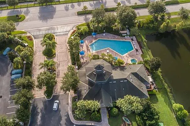 3050 Pirates Retreat Ct #405 — Photo 46