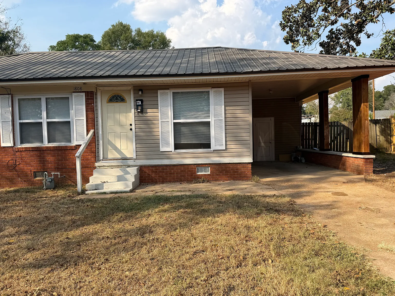 4 bed, 1770 sqft, $2,000 — Photo 3
