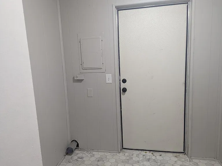 1002 Georgia Ave — Photo 5