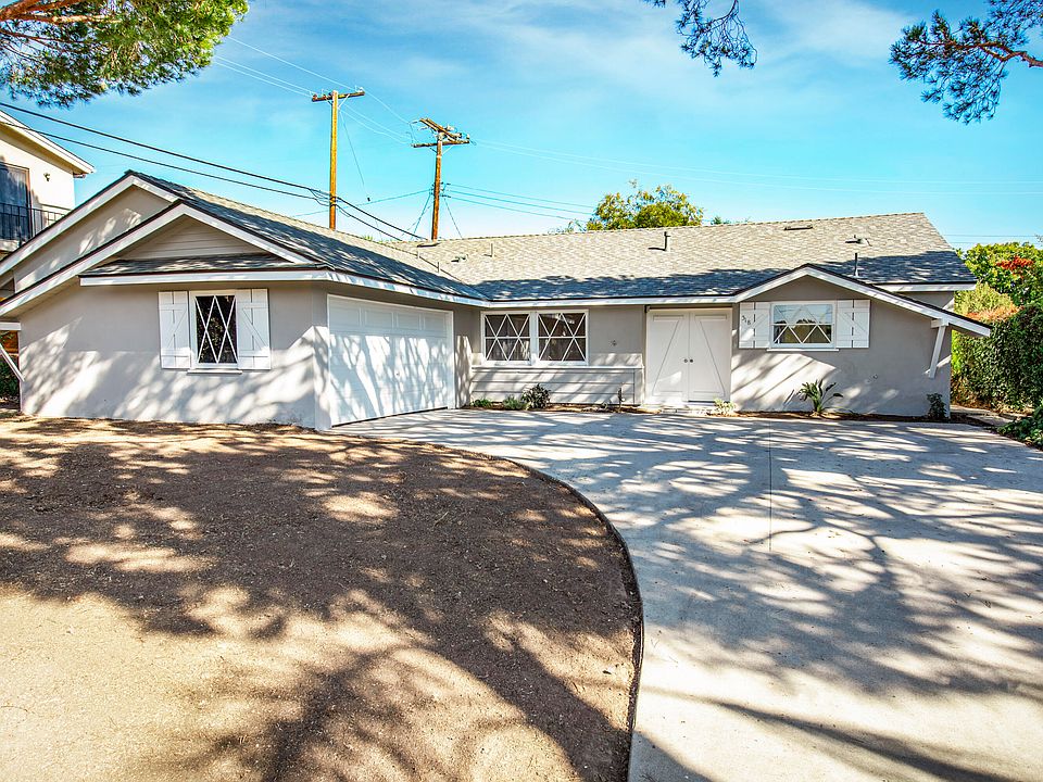 1st image of 318 El Monte Dr