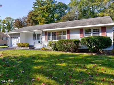 11 Crommelin Drive, Saratoga Springs, NY, 12866