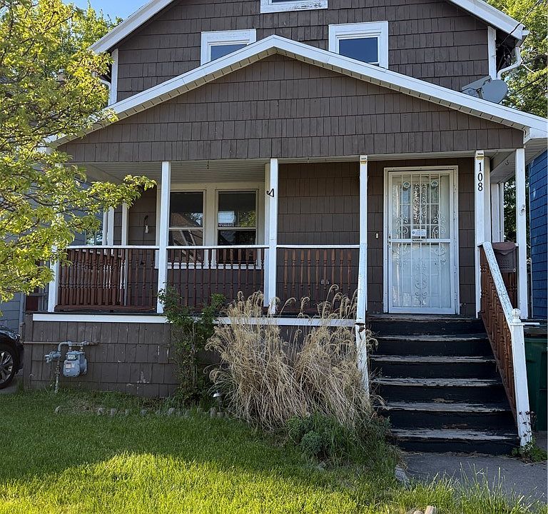 1st image of 108 Dunlop Ave