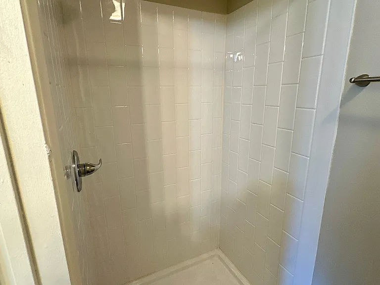 9000 Westfield Apartments — Photo 11