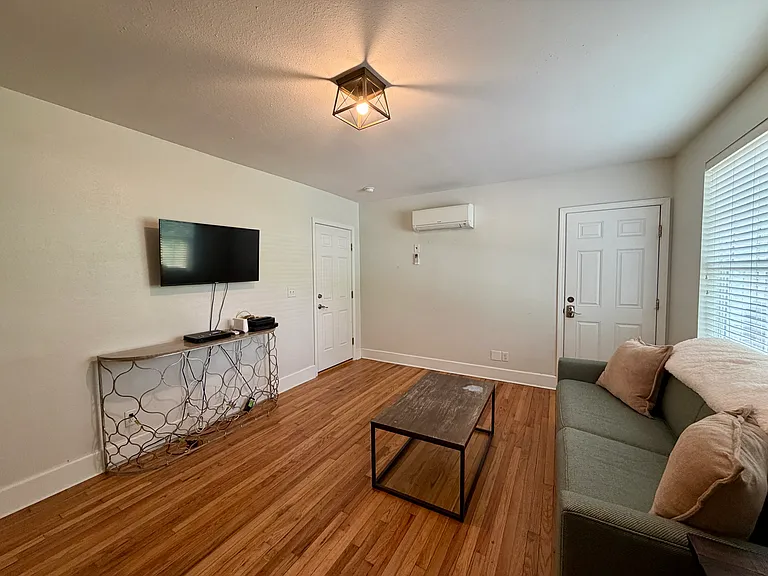 500 E College Ave #D — Photo 6