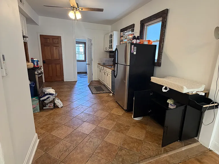 2638 W Belden Ave — Photo 6