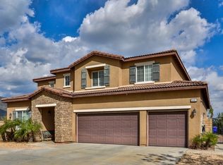5461 N Pinnacle Ln, San Bernardino, CA 92407