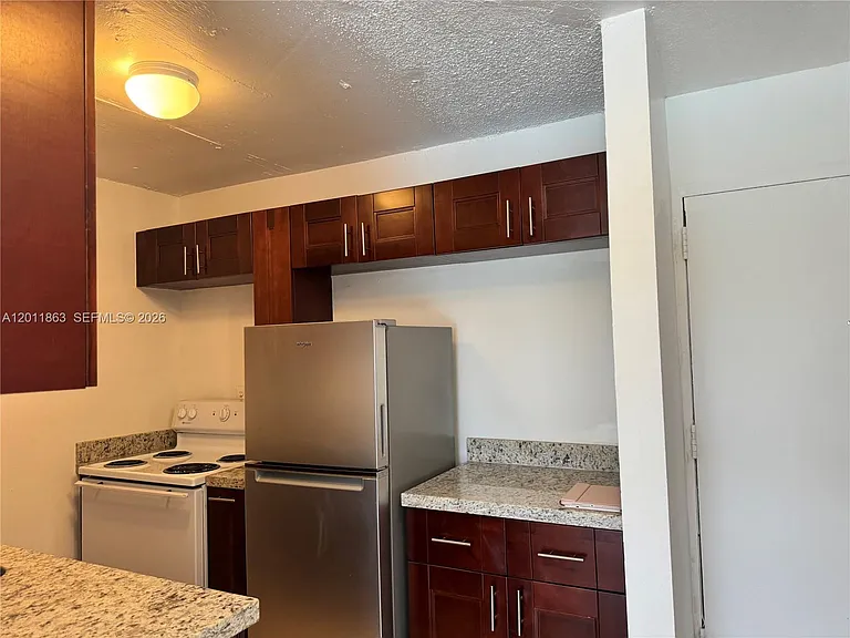 9405 W Flagler St #302-D — Photo 3