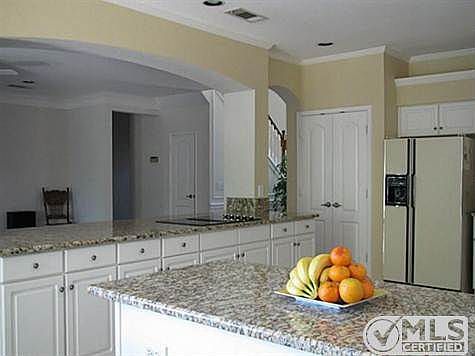 5th image of 4025 New Forest Dr