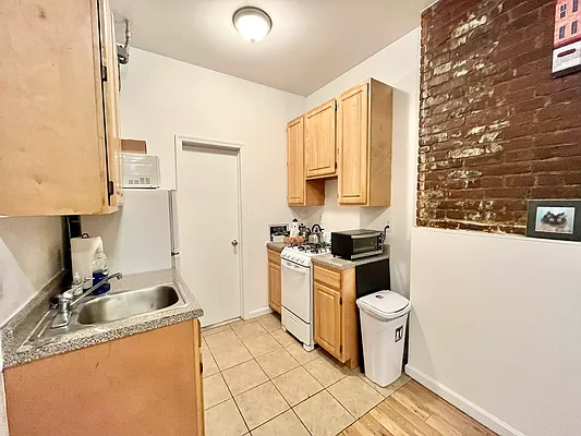 Rented by Best Apartments North Inc | media 17