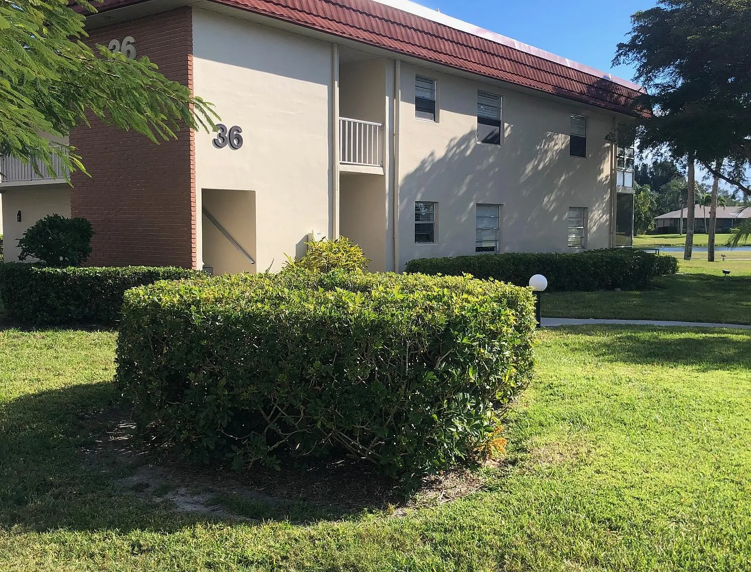 2 bed, 1200 sqft, $1,600 — Photo 2