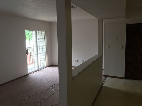 3rd image of 742 Mauro Cir #5