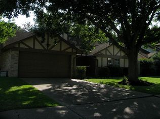 15838 Castorglen Dr, Webster, TX 77598