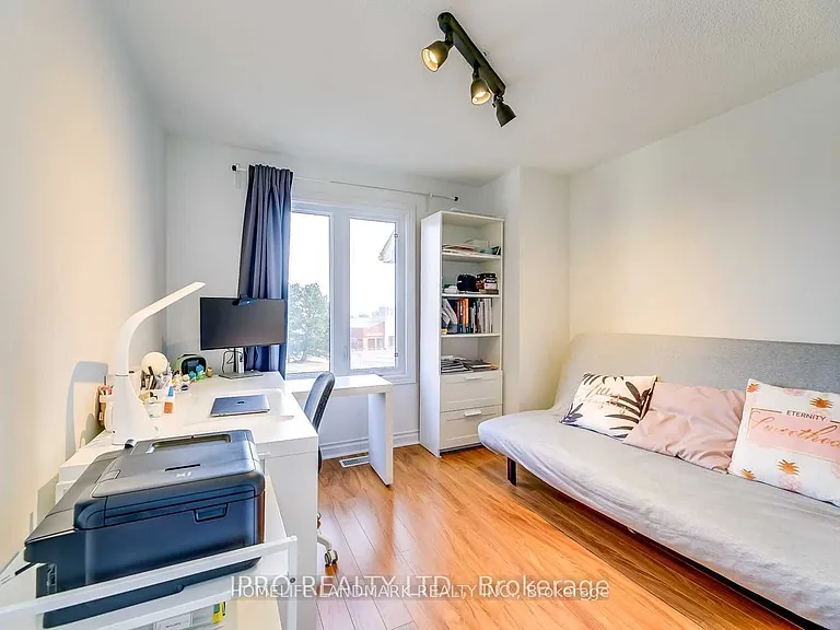 1109 Lindsay Dr — Photo 26