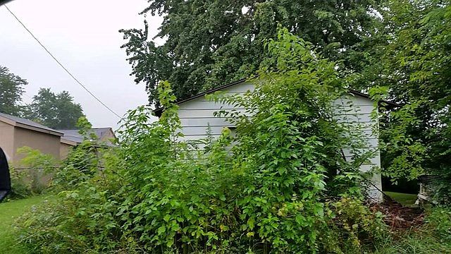 2nd image of 1053 Lafayette St