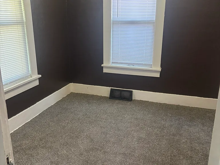 502 Church St — Photo 6