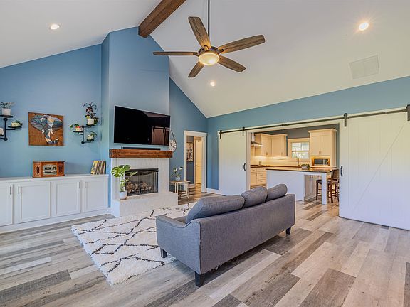 5th image of 3090 Marshall Rd