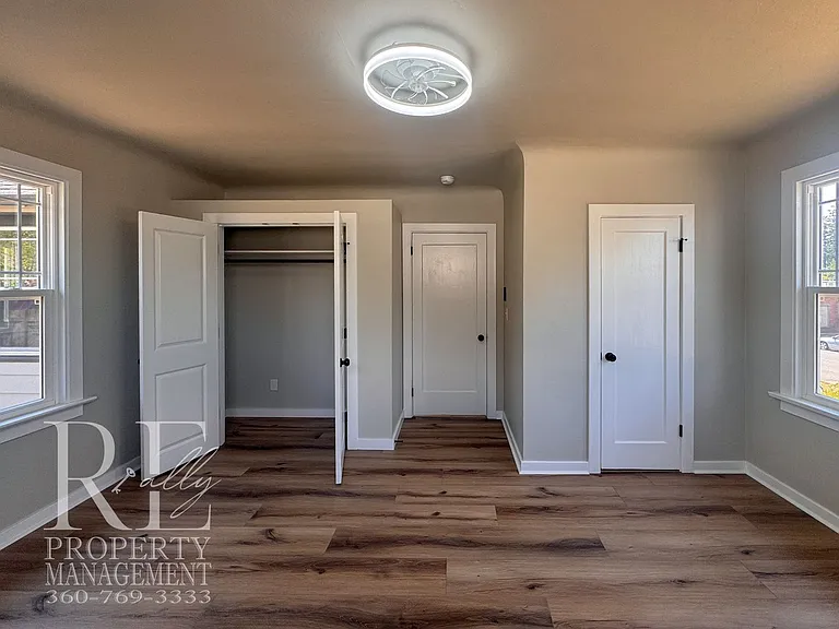 1005 Sidney Ave — Photo 13