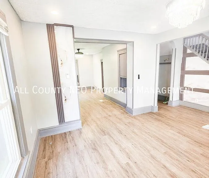10639 Dupont Ave — Photo 19