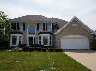 3005 Roslyn Ln E, Buffalo Grove, IL 60089