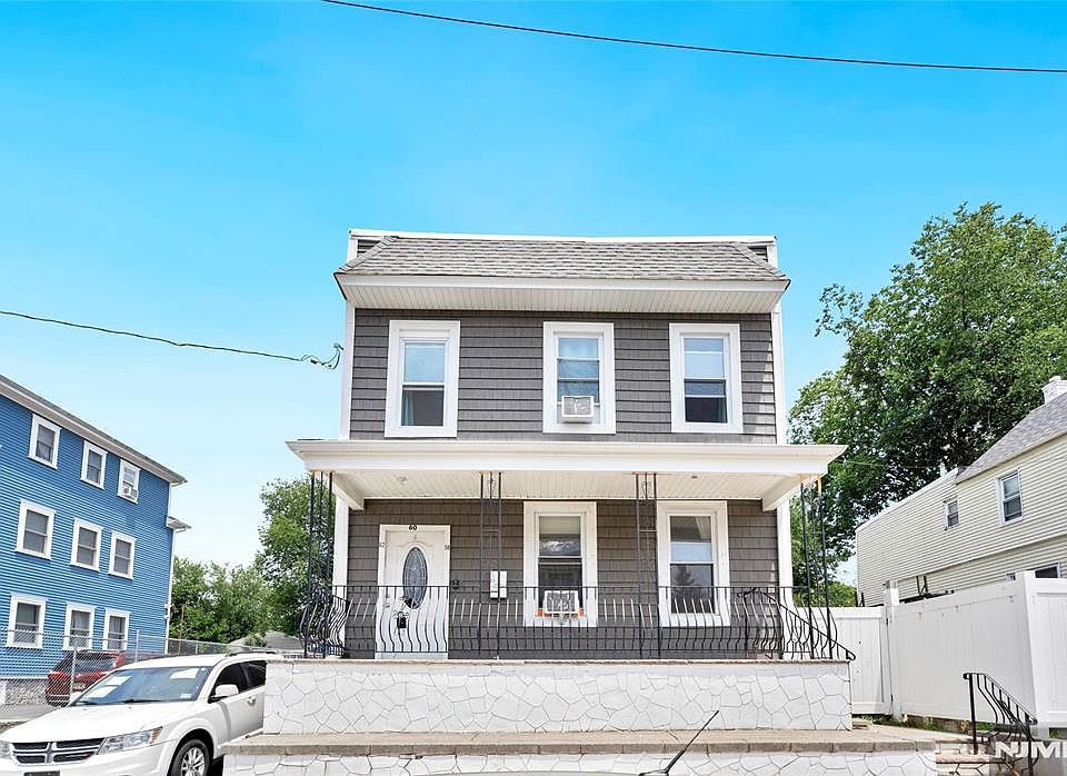 1st image of 62 Welland Ave