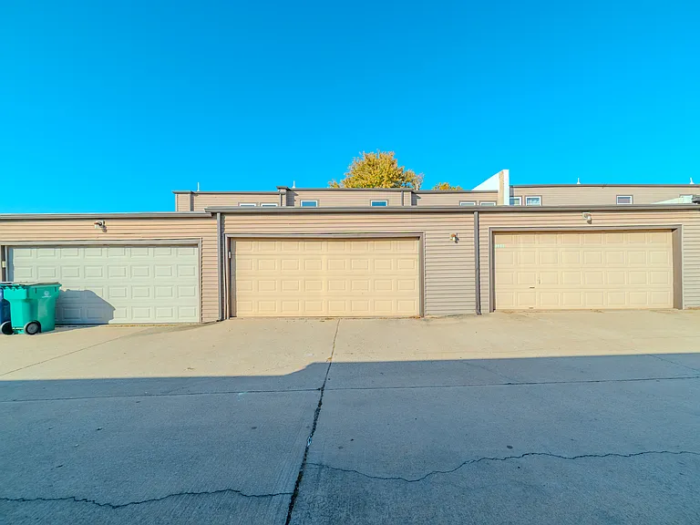 3326 Rock Creek Way — Photo 22