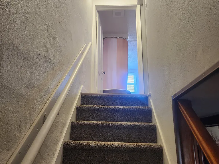 317 E Weidman St — Photo 14