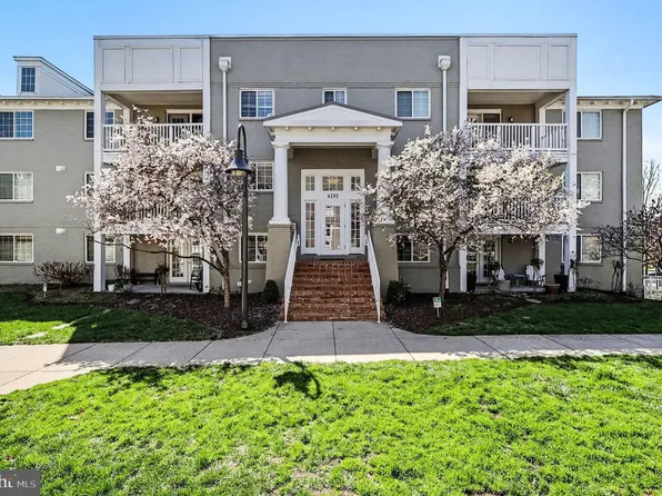 4191 S Four Mile Run Dr Unit 202, Arlington, VA 22204