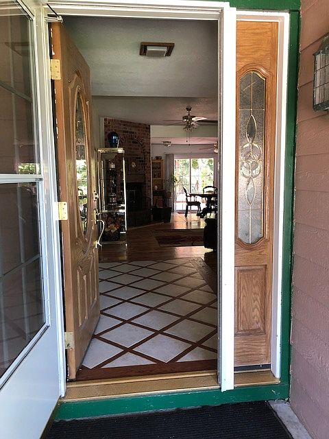 Welcome to 1277 Poplar Lane
