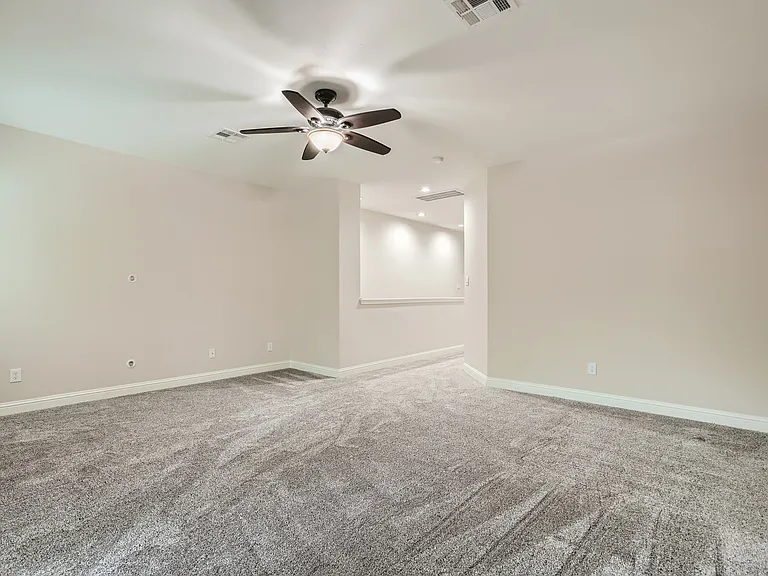 2612 Lightfoot Trl — Photo 16