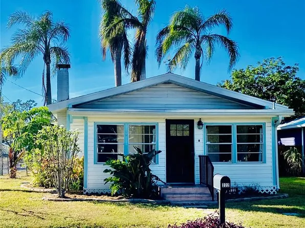222 27th St W, Bradenton, FL 34205