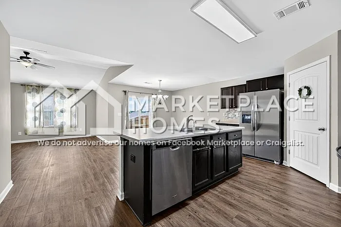 2758 Lily Cir — Photo 3