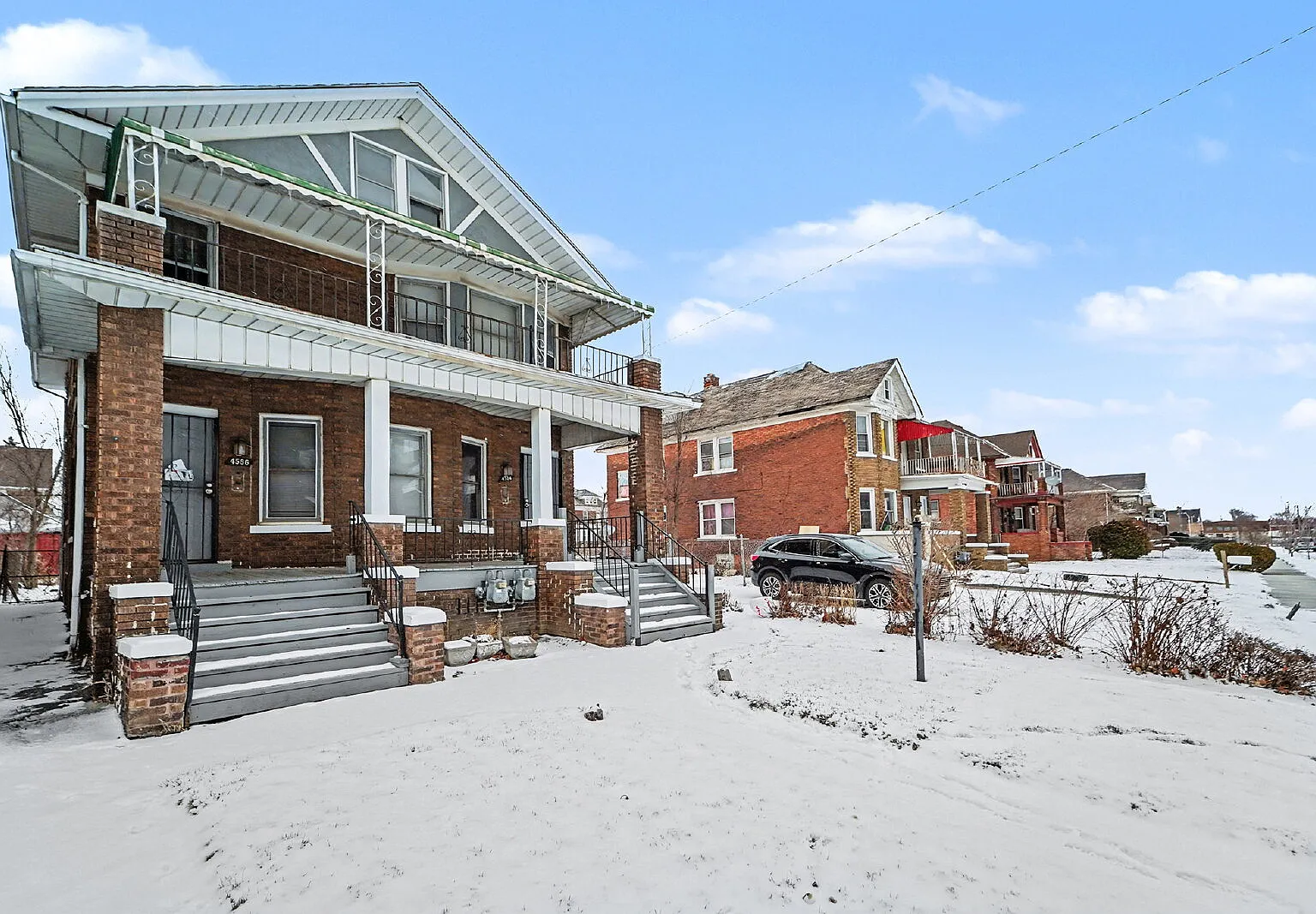 2 bed, 1.0 bath, $1,250 — Photo 2