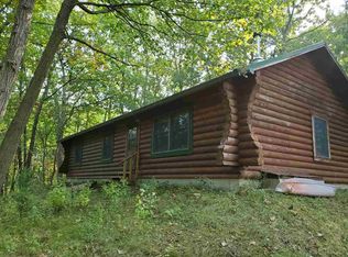499 N Sangamon Ln, Dixon, IL 61021